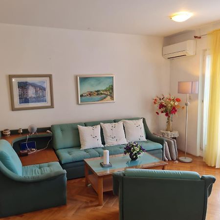 Apartment Silva, 50M From Beach Makarska Eksteriør bilde