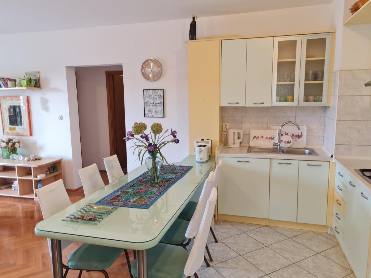 Apartment Silva, 50M From Beach Makarska Eksteriør bilde
